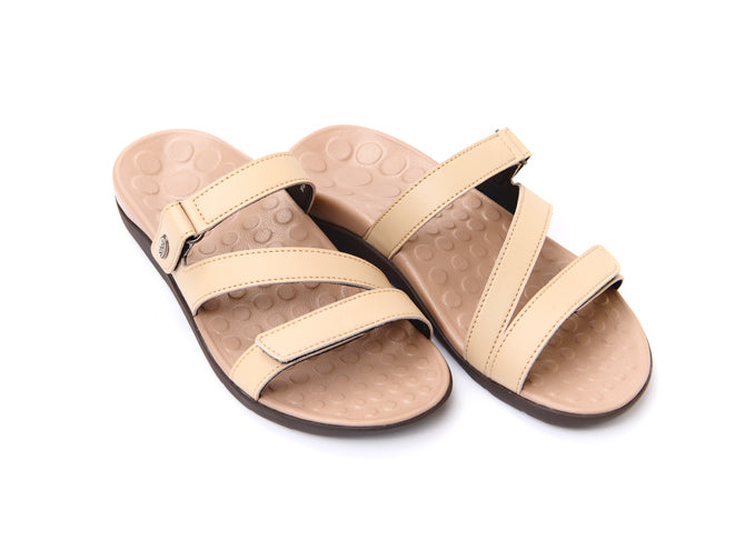 รองเท้าแตะ ผู้หญิง สกอลล์ แบบสวม รุ่น Metha ดำ - Scholl Shoes Thailand